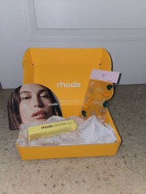 RHODE yellow Box With BNIP WINDOW CLINGS plus Empty Box And Packaging